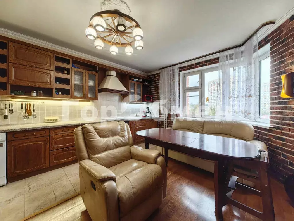 Продается 3-комнатная квартира - Фото 2