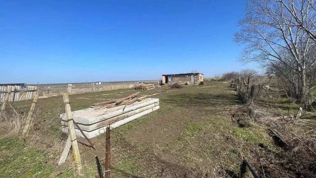 Участок в Крым, Кировский район, с. Владиславовка ул. Полевая, 24 ... - Фото 1