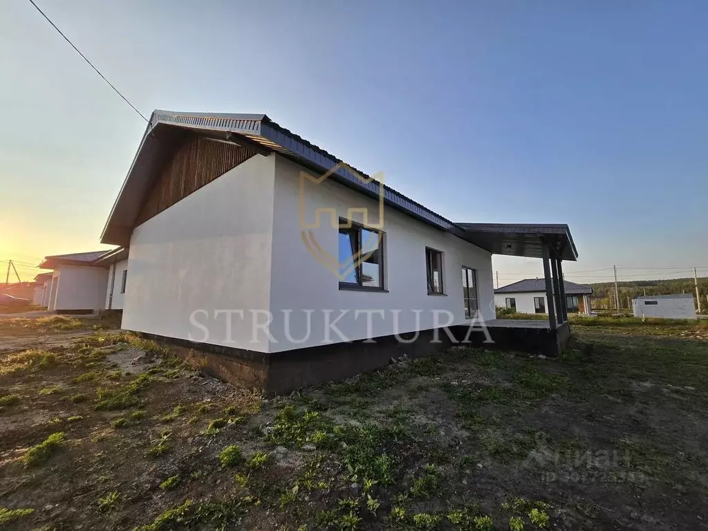 Дом в Свердловская область, Сысертский городской округ, с. Черданцево  ... - Фото 1