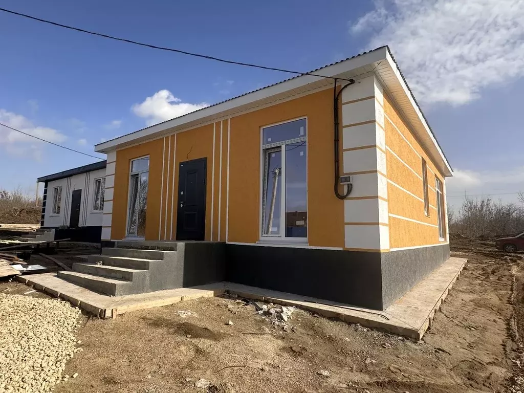 Дом в Краснодарский край, Темрюк ул. Анджиевского (100 м) - Фото 1