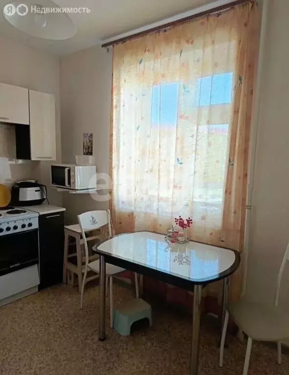 2-комнатная квартира: Курган, жилой район Заозёрный, 11-й микрорайон, ... - Фото 1