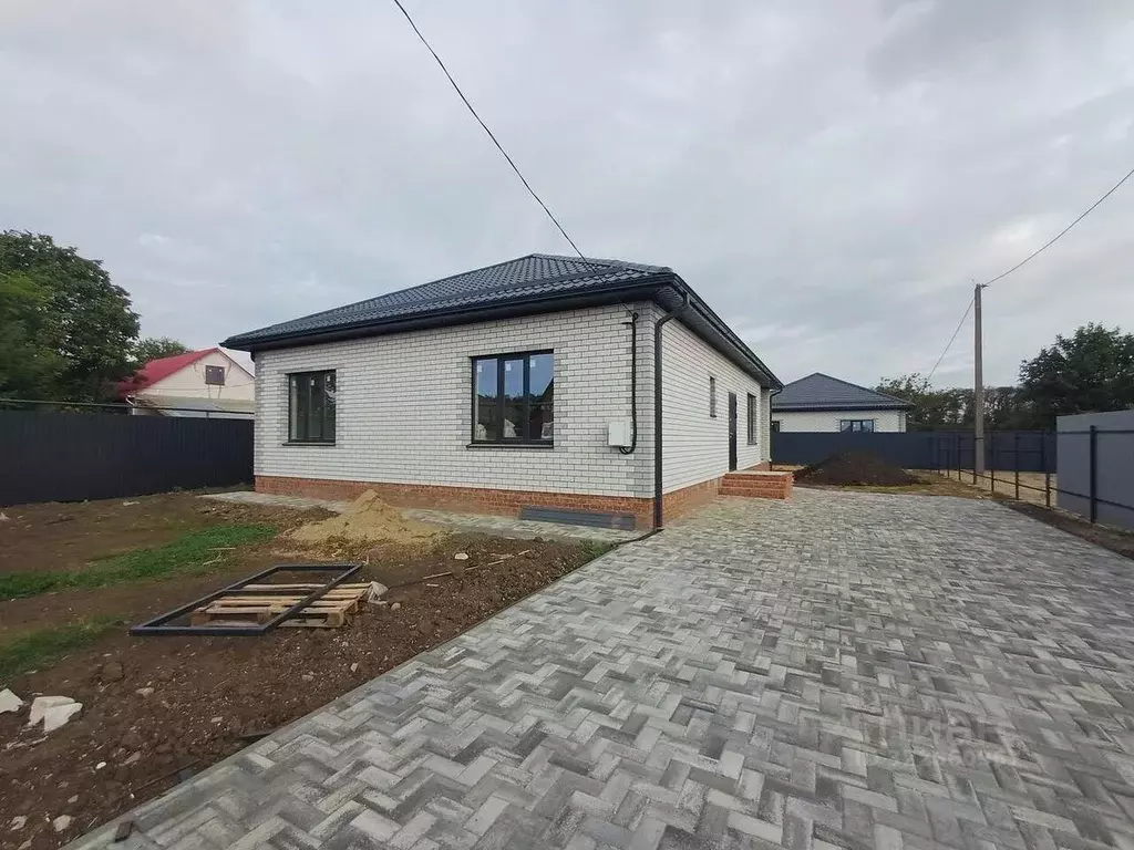 Дом в Краснодарский край, Динской район, Пластуновское с/пос, ... - Фото 1