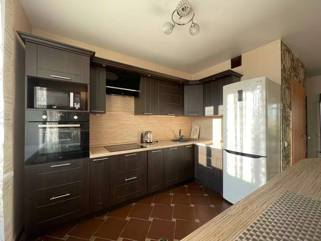 3-к кв. Свердловская область, Екатеринбург ул. Циолковского, 57 (75.0 ... - Фото 2