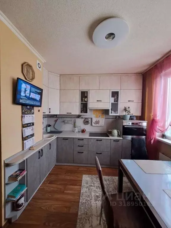 3-к кв. Ханты-Мансийский АО, Нижневартовск ул. 60 лет Октября, 54 ... - Фото 1