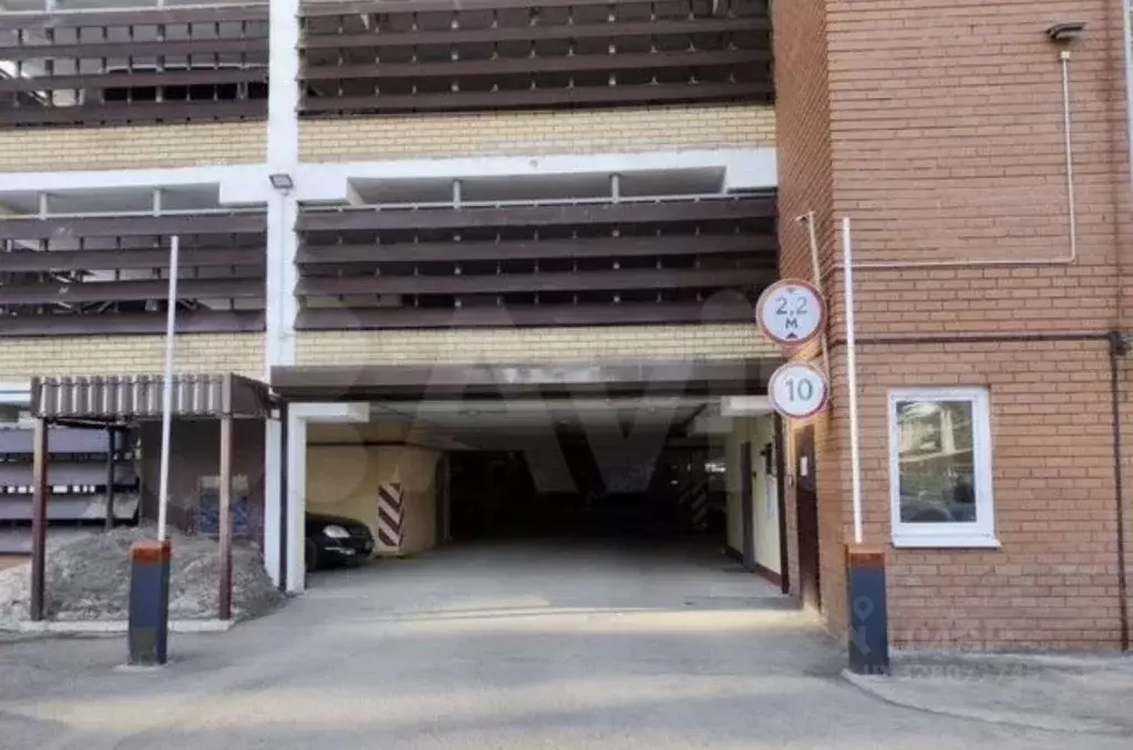 Гараж в Московская область, Красногорск Опалиха мкр, ул. Дежнева, 7А ... - Фото 0