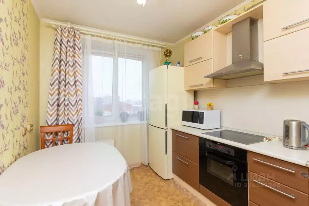 2-к кв. Тюменская область, Тюмень ул. Домостроителей, 18 (52.0 м) - Фото 1