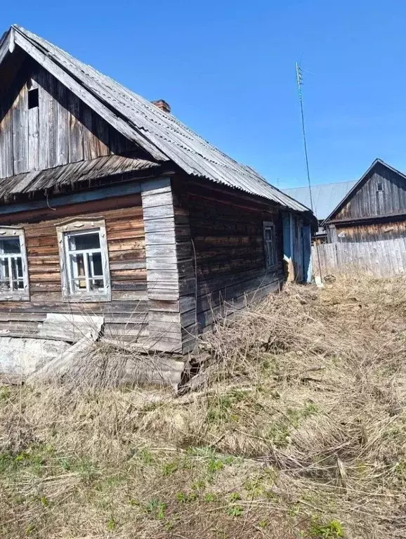 Дом в Пермский край, Губахинский муниципальный округ, пос. Нагорнский ... - Фото 2