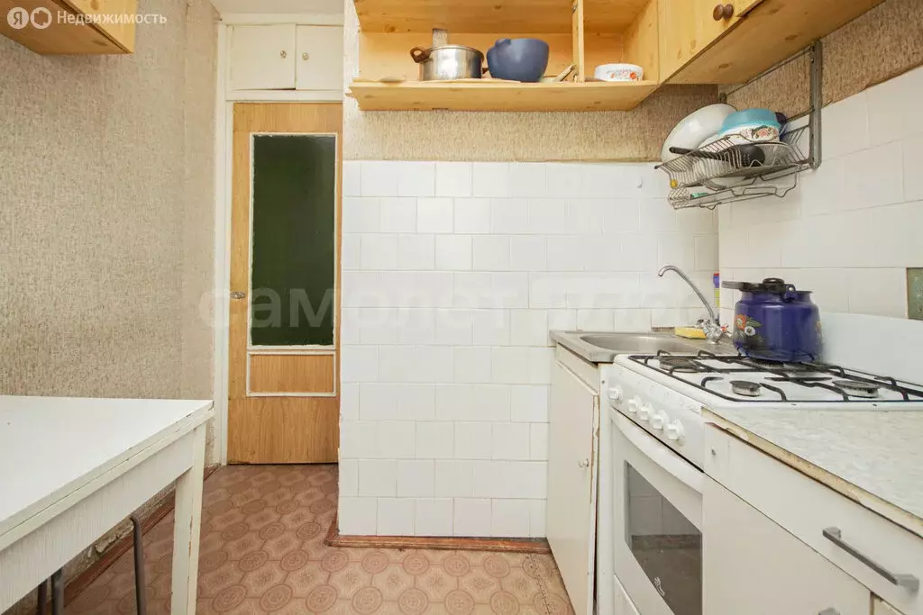3-комнатная квартира: село Каринское, 12 (62.1 м) - Фото 1