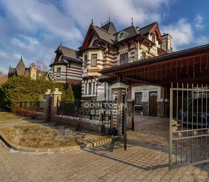 Таунхаус в Московская область, Одинцово ул. Озерная, 11 (367 м) - Фото 1