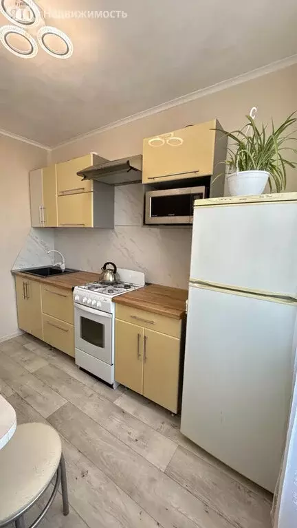 3-комнатная квартира: Туймазы, улица Комарова, 43/1 (64.3 м) - Фото 1