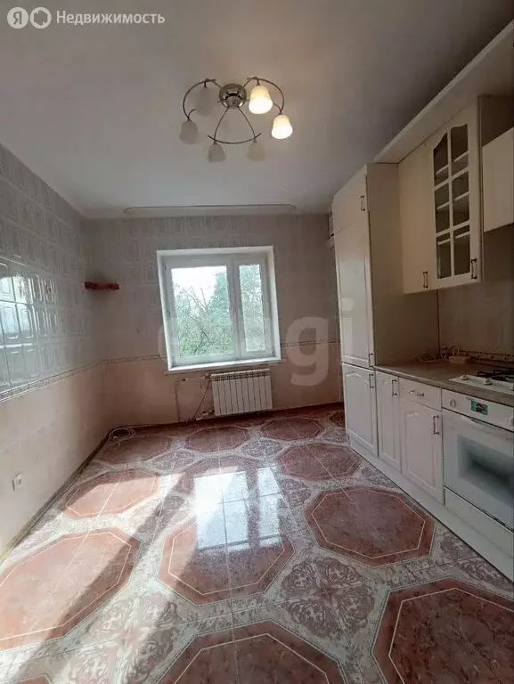 3-комнатная квартира: Брянск, улица Фокина, 93 (216.9 м) - Фото 0