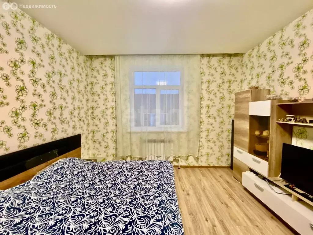 Дом в посёлок городского типа Смышляевка, улица Куйбышева (170 м) - Фото 1