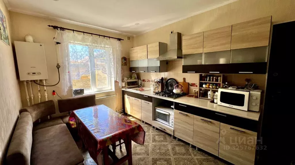 Дом в Крым, Симферопольский район, Перовское с/пос, с. Партизанское ... - Фото 1