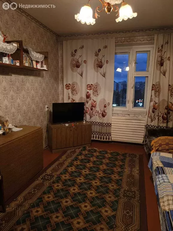 3-комнатная квартира: Уфа, улица Юрия Гагарина, 40 (60.8 м) - Фото 1