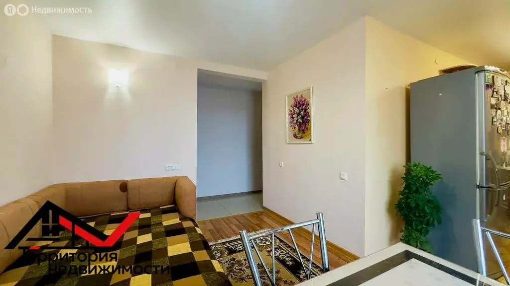 3-комнатная квартира: Песчаное, улица Комарова, 14 (66.2 м) - Фото 1