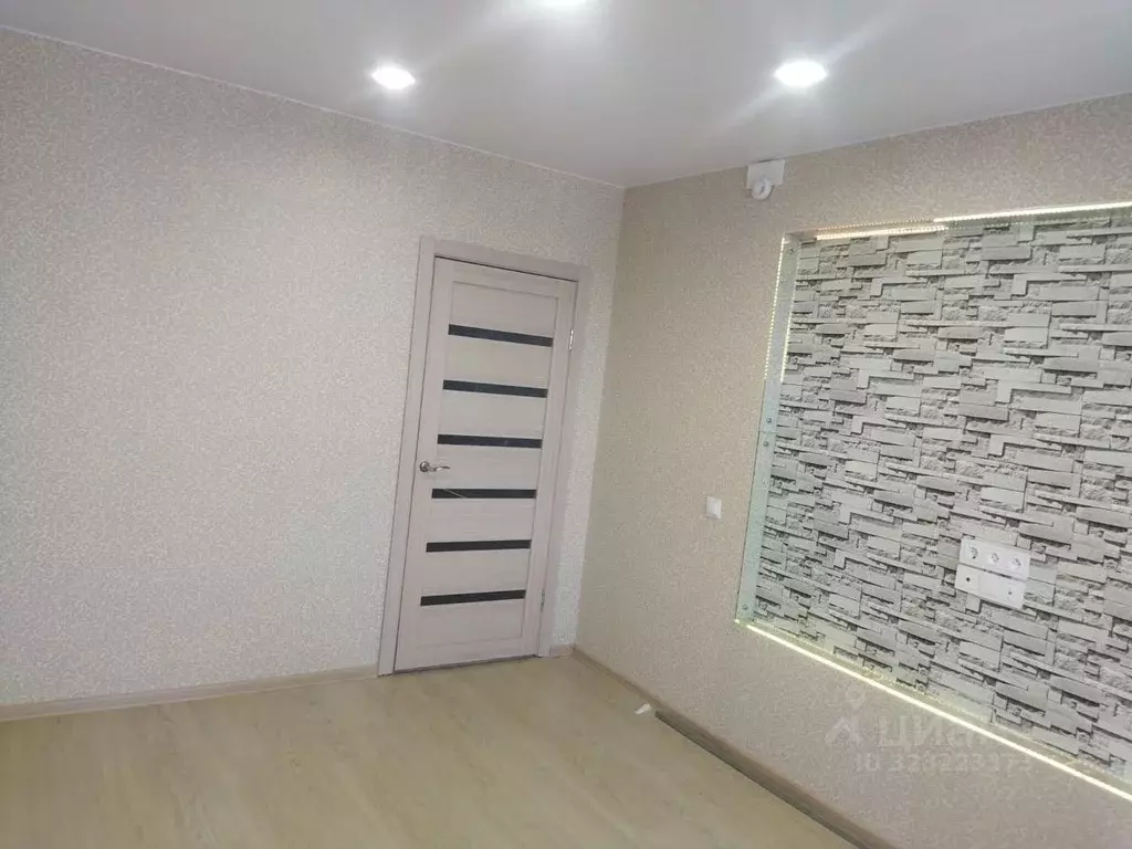 3-к кв. Алтайский край, Барнаул ул. Смирнова, 1А (56.0 м) - Фото 2