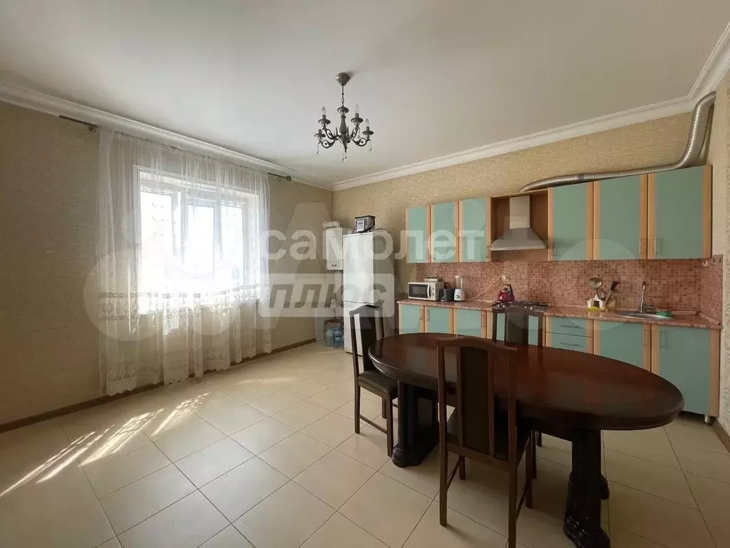 2-к. квартира, 65 м, 4/6 эт. - Фото 1