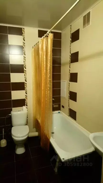 1-к кв. Астраханская область, Астрахань пл. Джона Рида, 7к1 (56.0 м) - Фото 0