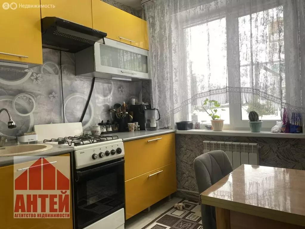 2-комнатная квартира: деревня Ясенцы, Школьная улица, 19 (48.5 м) - Фото 1