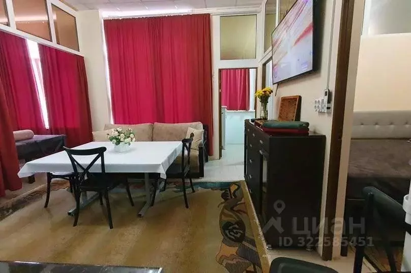 3-к кв. Астраханская область, Астрахань ул. Свердлова, 53 (100.0 м) - Фото 1