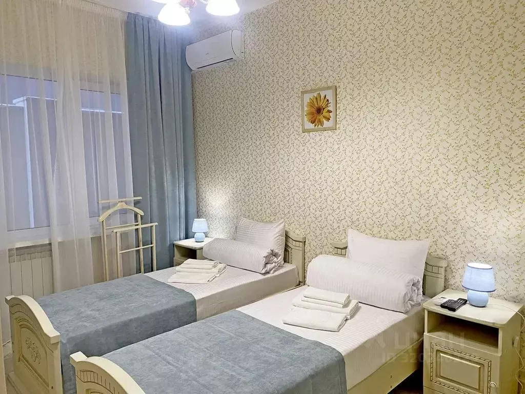 Комната Краснодарский край, Геленджик Советская ул., 7 - Фото 1