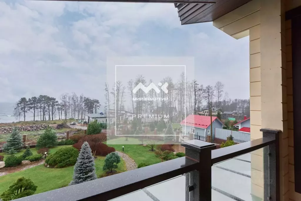 Дом в Ленинградская область, Выборгский район, Полянское с/пос, пос. ... - Фото 1