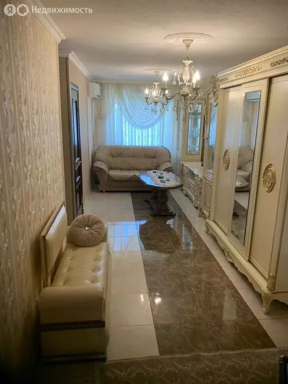 3-комнатная квартира: Владикавказ, улица Коцоева, 65 (67 м) - Фото 0