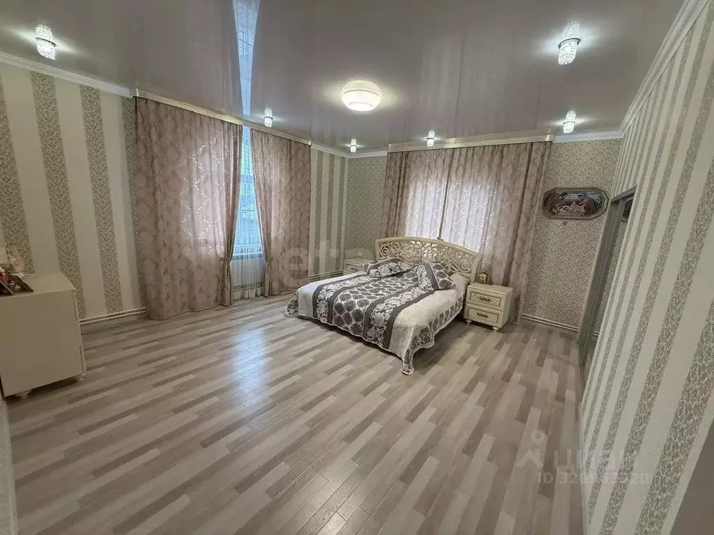 Дом в Ямало-Ненецкий АО, Салехард ул. Железнодорожная, 16 (278 м) - Фото 1