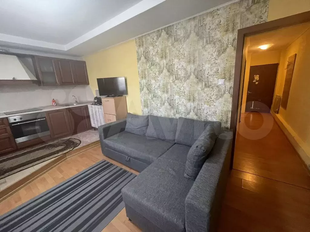 Комната 56 м, 2/3 эт. - Фото 0