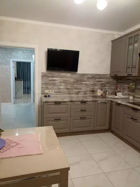2-к. квартира, 61 м, 1/12 эт. - Фото 1