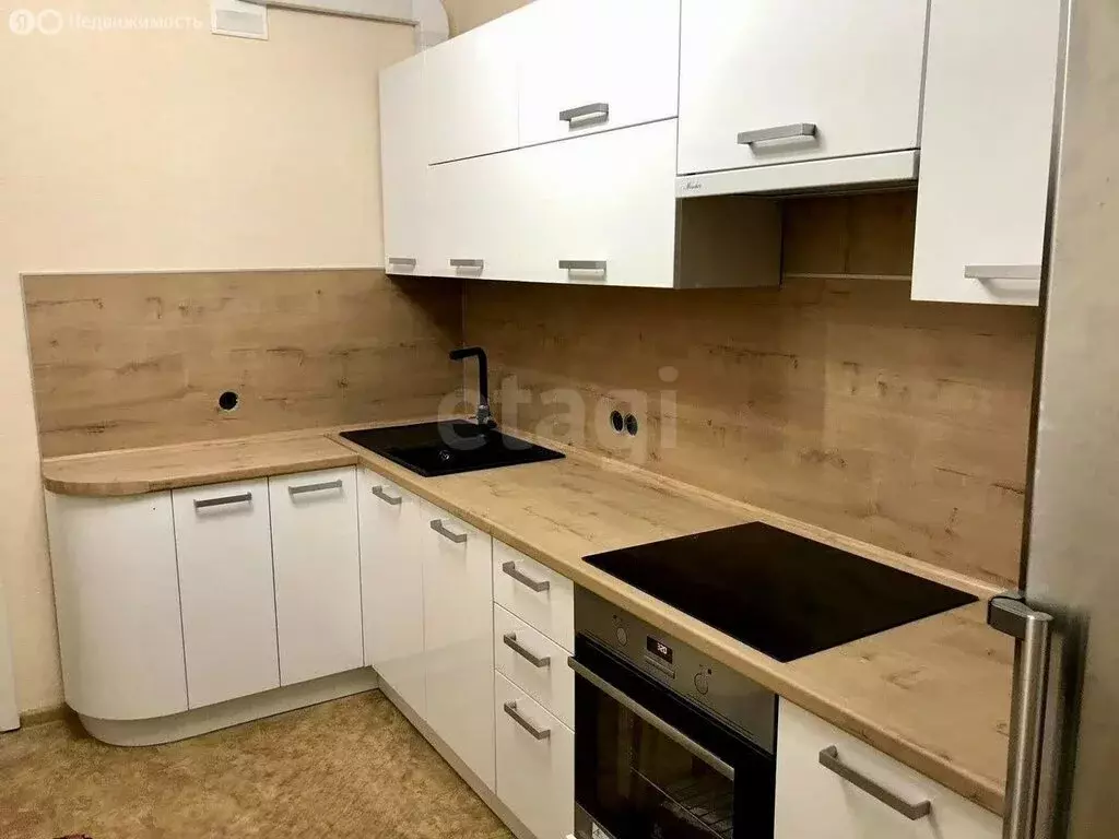 3-комнатная квартира: Набережные Челны, улица Виктора Полякова, 20В ... - Фото 0