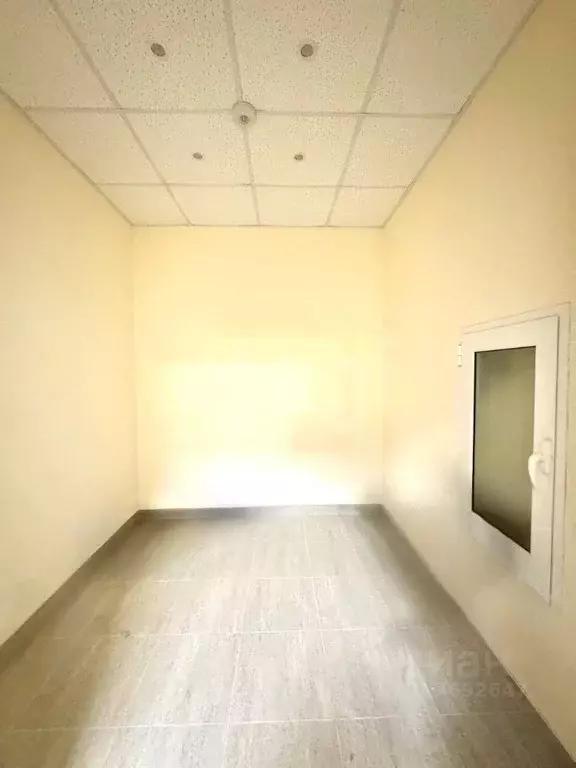 Помещение свободного назначения в Крым, Алушта ул. Парковая (16 м) - Фото 2