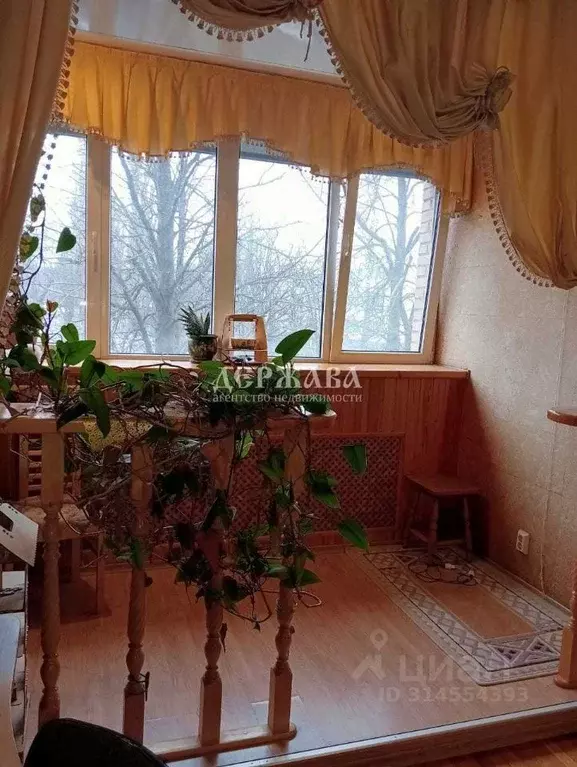4-к кв. Белгородская область, Старый Оскол Жукова мкр, 10 (104.5 м) - Фото 1