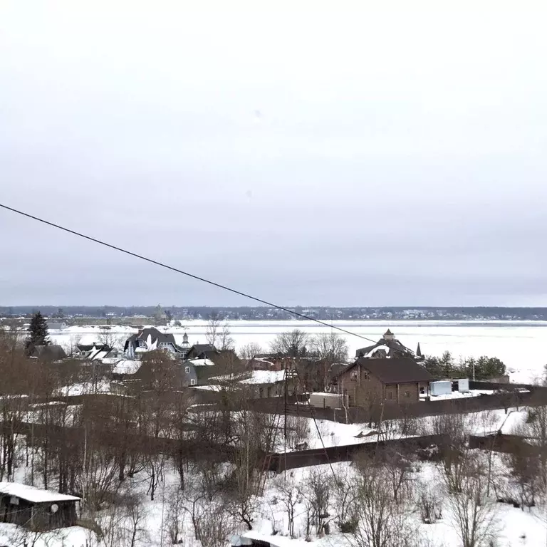 3-к кв. Ленинградская область, Шлиссельбург Кировский район, ул. ... - Фото 1