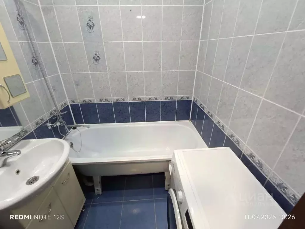 2-к кв. Белгородская область, Губкин ул. Королева, 24 (53.0 м) - Фото 2