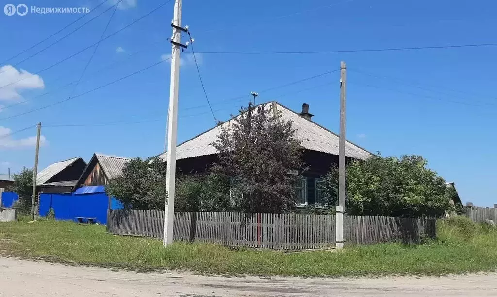 Дом в Свердловская область, Тугулымский муниципальный округ, посёлок ... - Фото 1