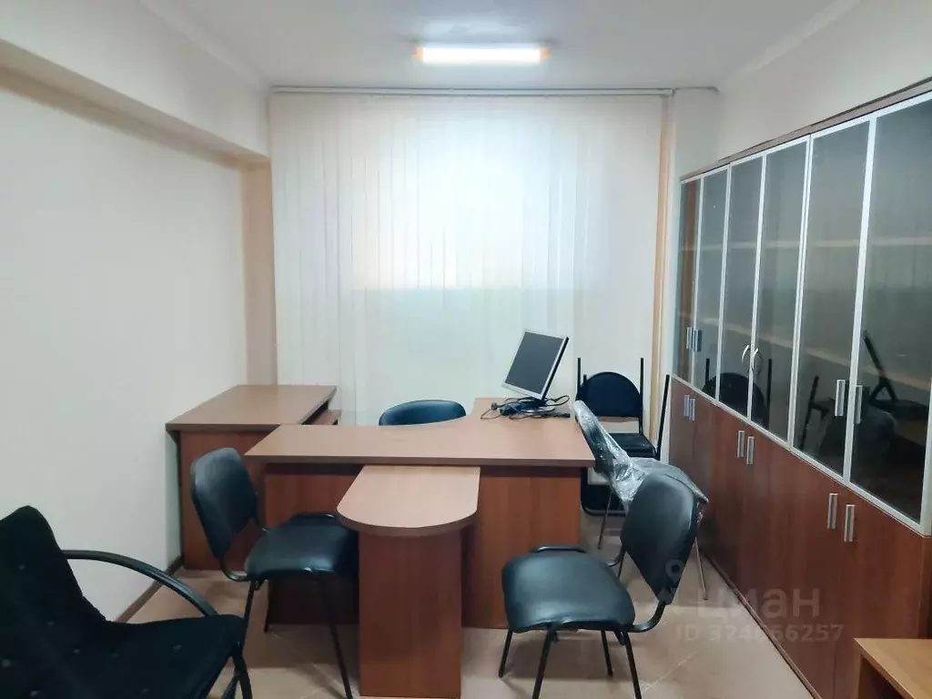 Офис в Краснодарский край, Краснодар ул. Имени Калинина, 13к60 (13 м) - Фото 1