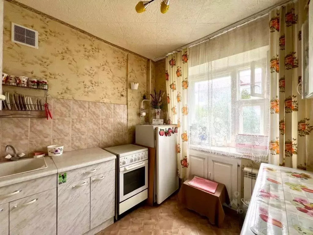 2-к кв. Курганская область, Курган Краснодонская ул., 6 (44.3 м) - Фото 1