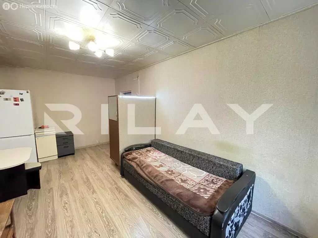 1к в 9-комнатной квартире (18.2 м) - Фото 1