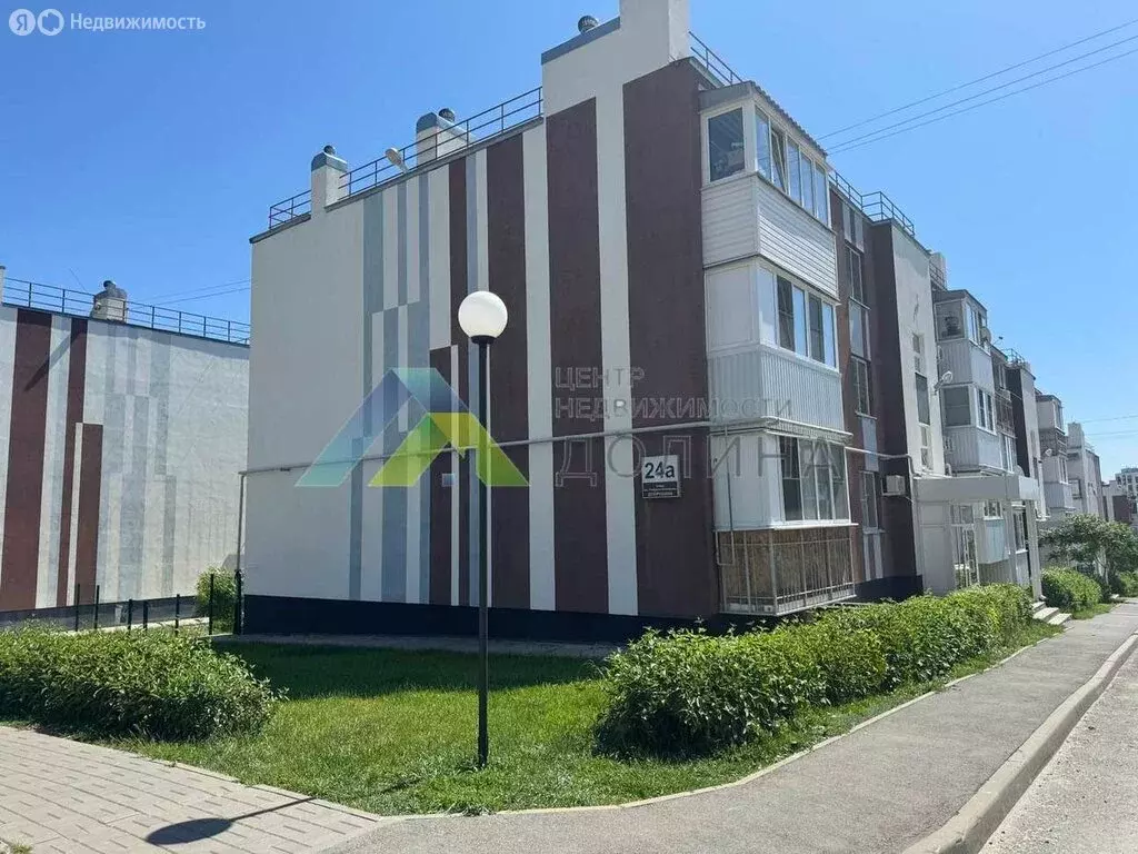 3-комнатная квартира: Волгоград, улица Добрушина, 24А (72.1 м) - Фото 1