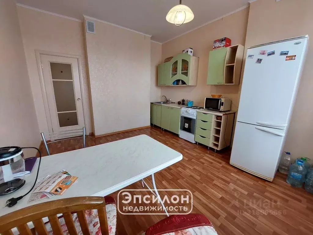 1-к кв. Курская область, Курск просп. Вячеслава Клыкова, 92 (49.9 м) - Фото 1