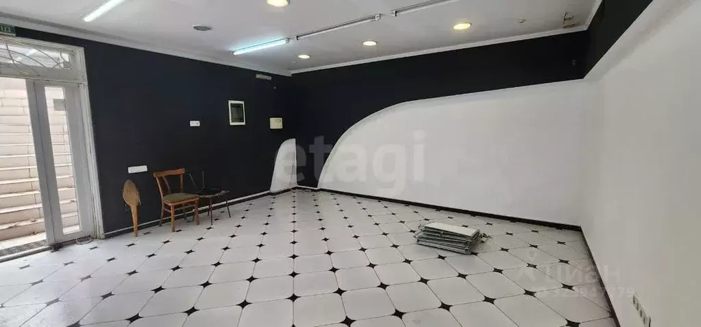 Помещение свободного назначения в Крым, Ялта ул. К. Маркса, 9 (100 м) - Фото 1