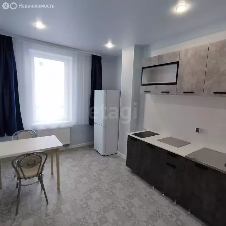 2-комнатная квартира: Тюмень, улица Ветеранов Труда, 9А (56 м) - Фото 1