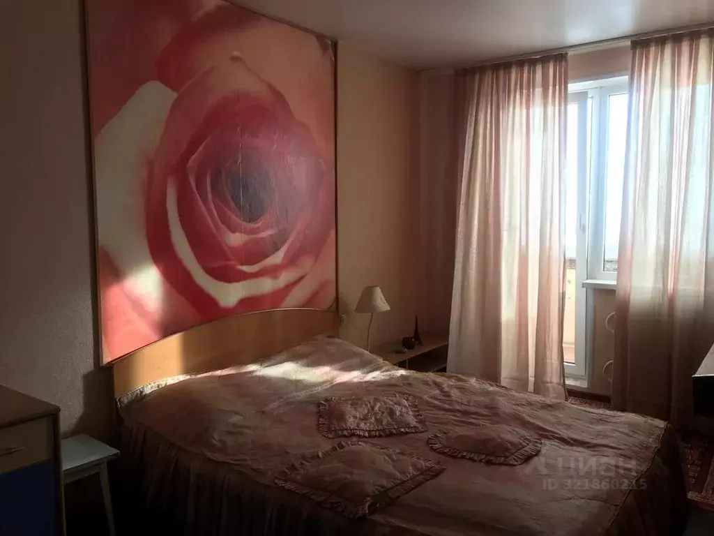 3-к кв. Волгоградская область, Волгоград ул. Милиционера Буханцева, 2А ... - Фото 0