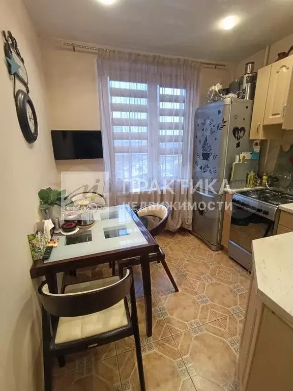 3-к. квартира, 68 м, 4/9 эт. - Фото 0