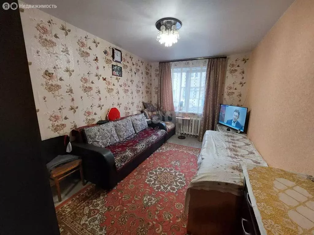 3-комнатная квартира: Владикавказ, улица Бутаева, 3 (66.1 м) - Фото 0
