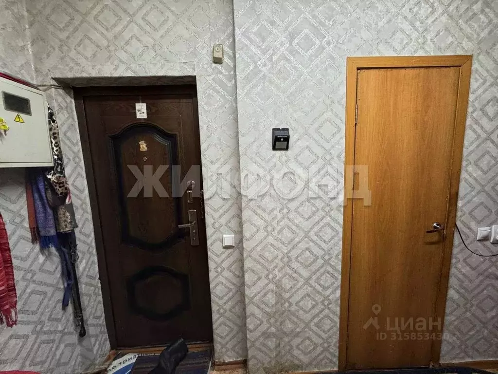 2-к кв. Кемеровская область, Белово Цинкзаводской пер., 3 (42.7 м) - Фото 1