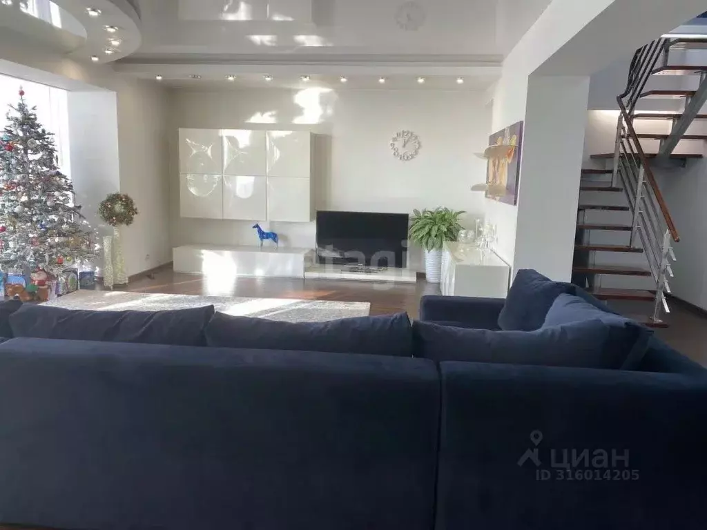 3-к кв. Иркутская область, Иркутск ул. Бурлова, 2 (177.0 м) - Фото 1