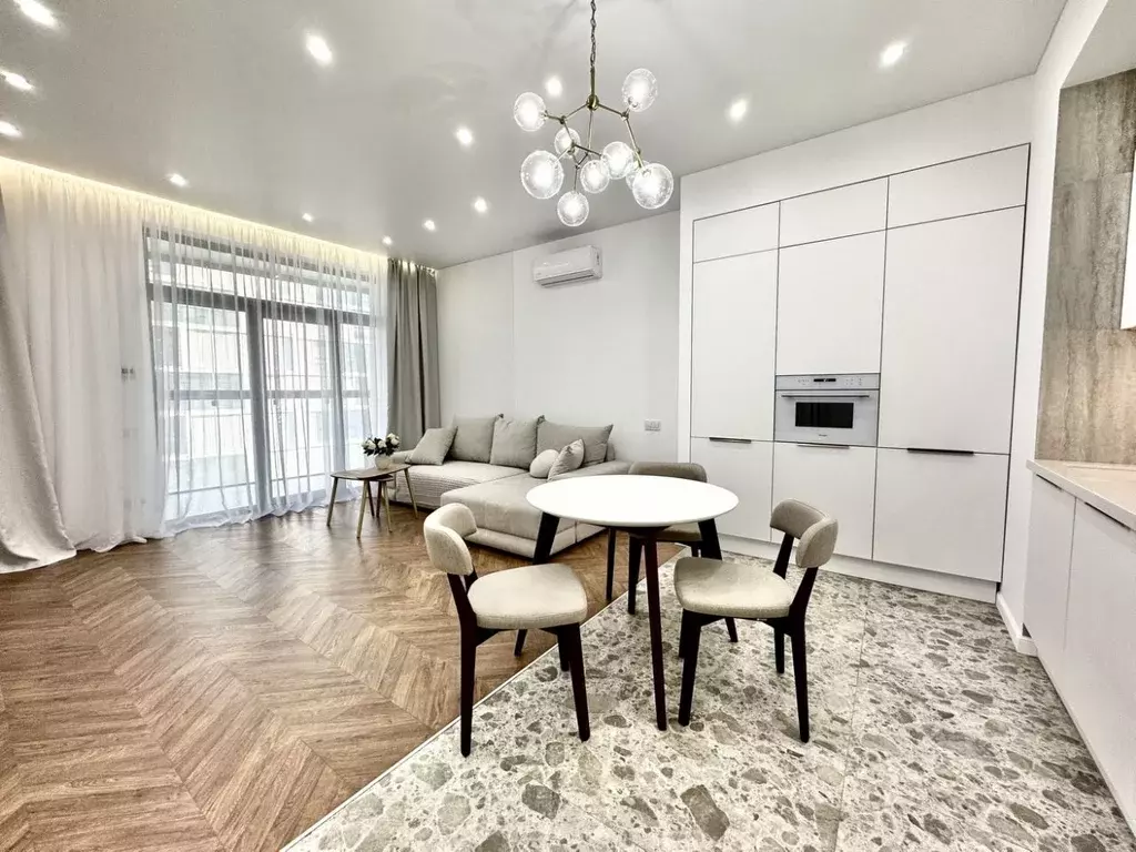 3-к кв. Москва ул. Янковского, 1к1 (70.0 м) - Фото 0