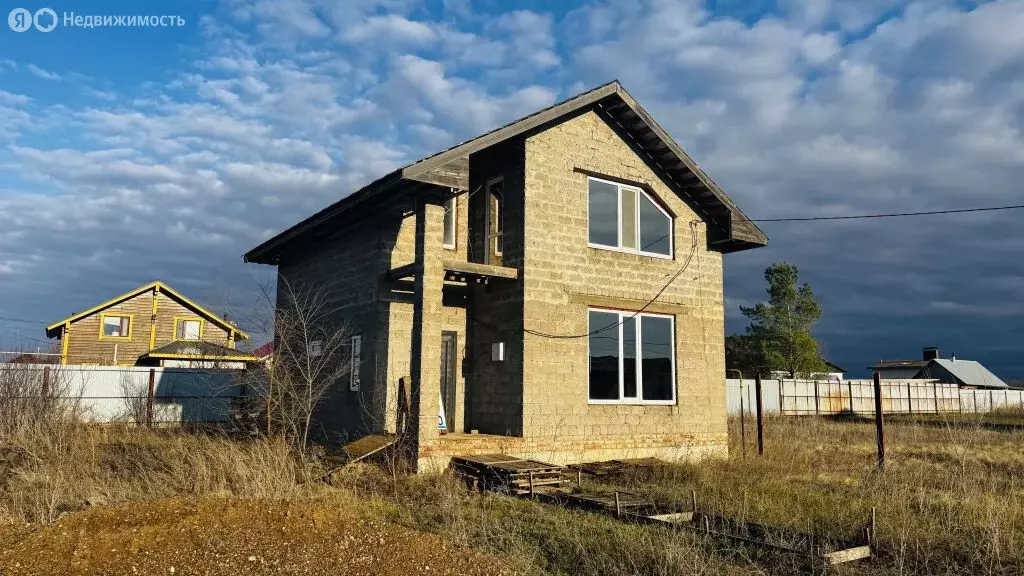Дом в Красноуральский сельсовет, СНТ Стрела-2, Сиреневая улица (110 м) - Фото 0